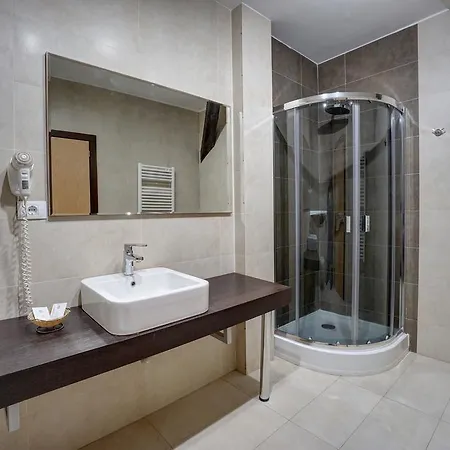 Ave Lux Hotel 3*