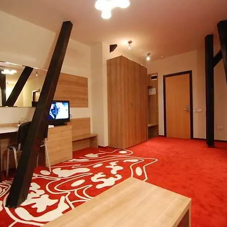 Ave Lux Hotel 3*